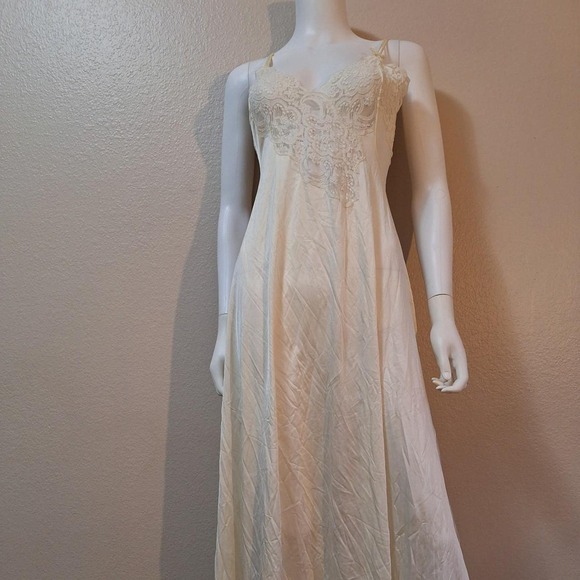 Lily of France Dresses & Skirts - 70s lily of france nylon
